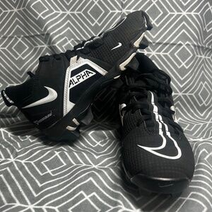 Nike Alpha Football Cleats - Youth Size 1.5